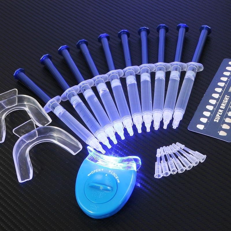 Smile® - Kit Clareamento Dental Com Luz De Led (Peróxido de Carbamida 35%)